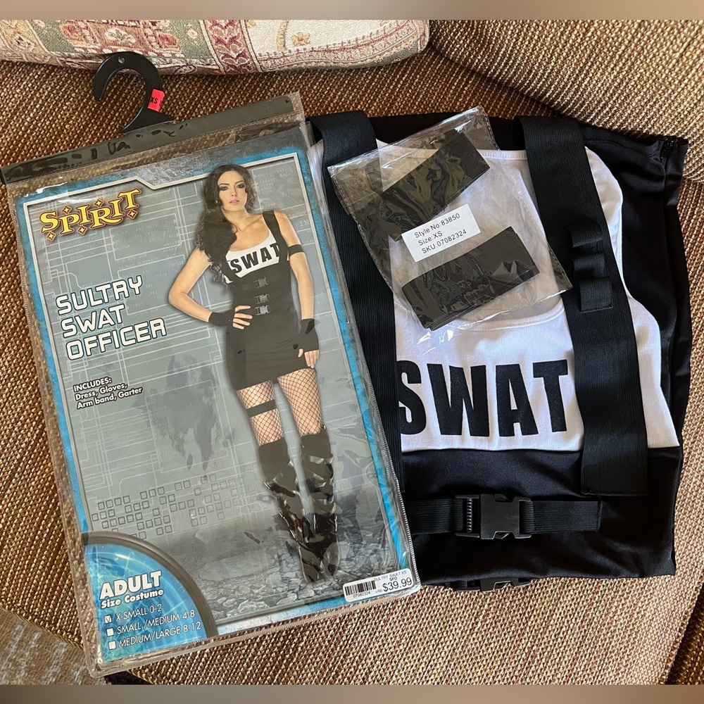 ✅Spirit - Black/White Sultry SWAT Officer Costume!